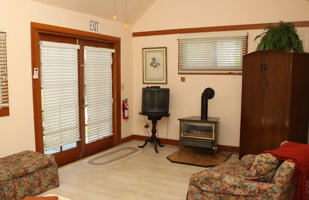 Bear Flag Inn-1